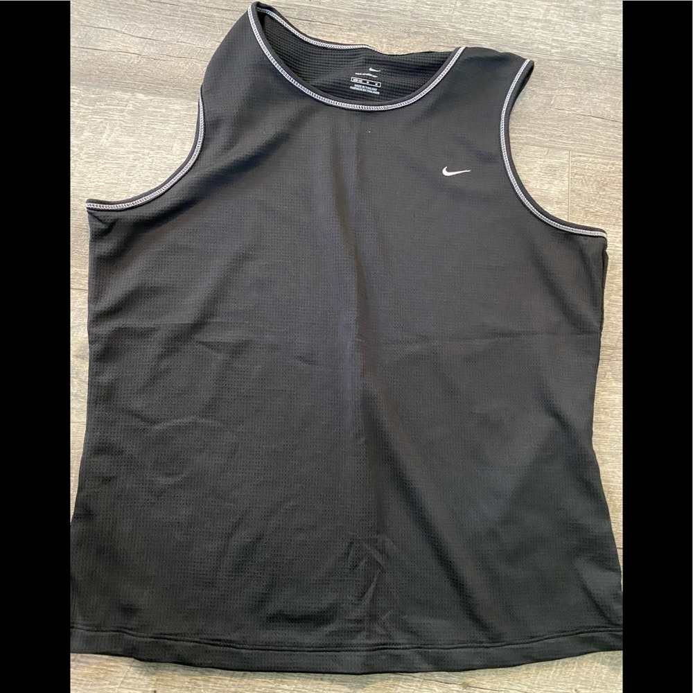 Nike Sphere Dry Tank